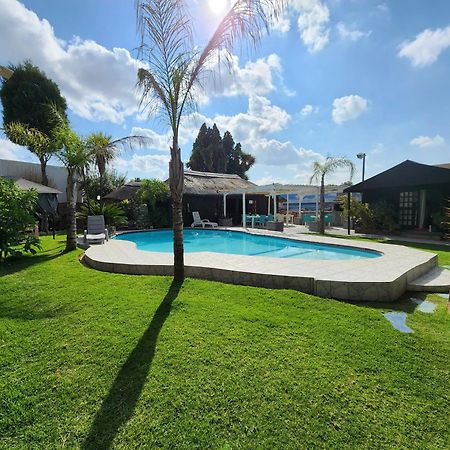 The Guesthouse Vanderbijlpark Εξωτερικό φωτογραφία