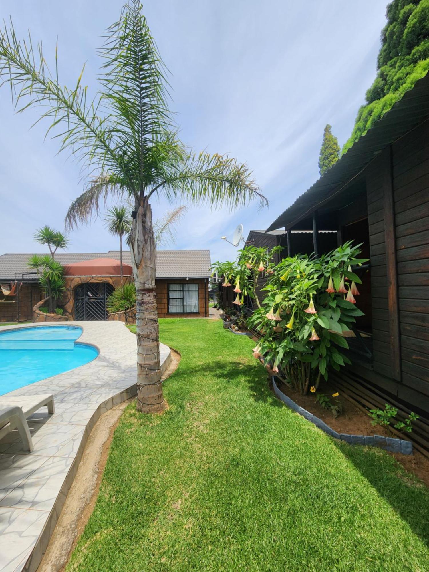 The Guesthouse Vanderbijlpark Εξωτερικό φωτογραφία
